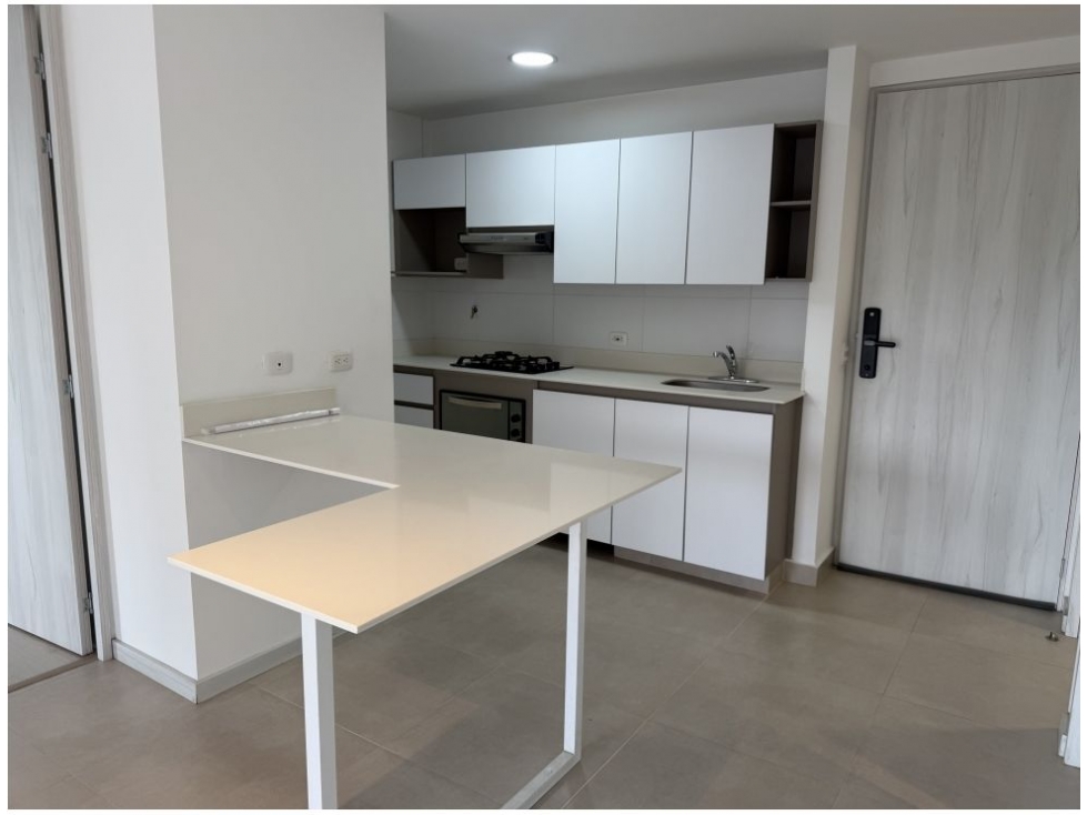 Apartamento en venta en Castropol, Medellín · foto 2 de 23
