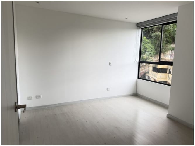Apartamento en venta en Castropol, Medellín · foto 5 de 23