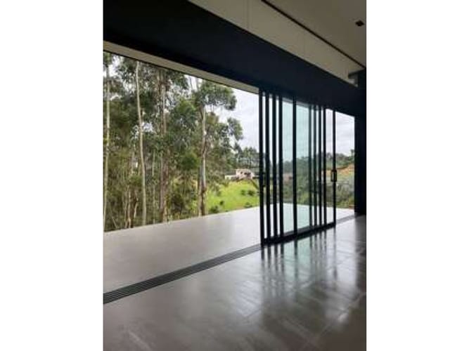 Casa de 4 alcobas en venta en Lomitas, La Ceja, 430 m² · foto 3 de 9