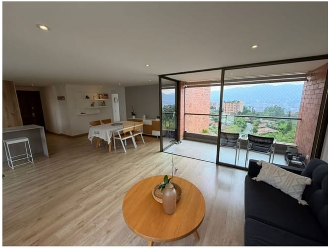 Apartamento de 3 alcobas en venta en Urbanizacion Gualcala, Medellín, 103 m² · foto 2 de 23