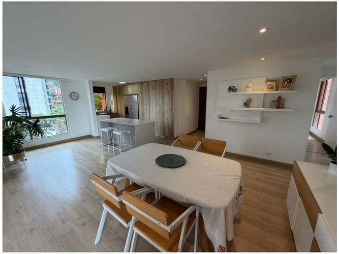 Apartamento de 3 alcobas en venta en Urbanizacion Gualcala, Medellín, 103 m² · foto 3 de 23