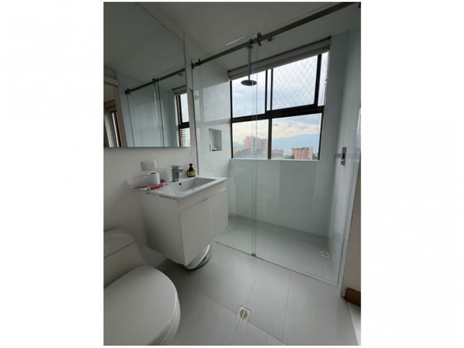 Apartamento de 3 alcobas en venta en Urbanizacion Gualcala, Medellín, 103 m² · foto 10 de 23