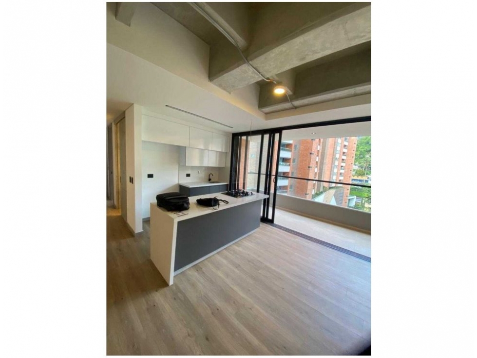 Apartamento en venta en Obrero, Envigado · foto 2 de 18