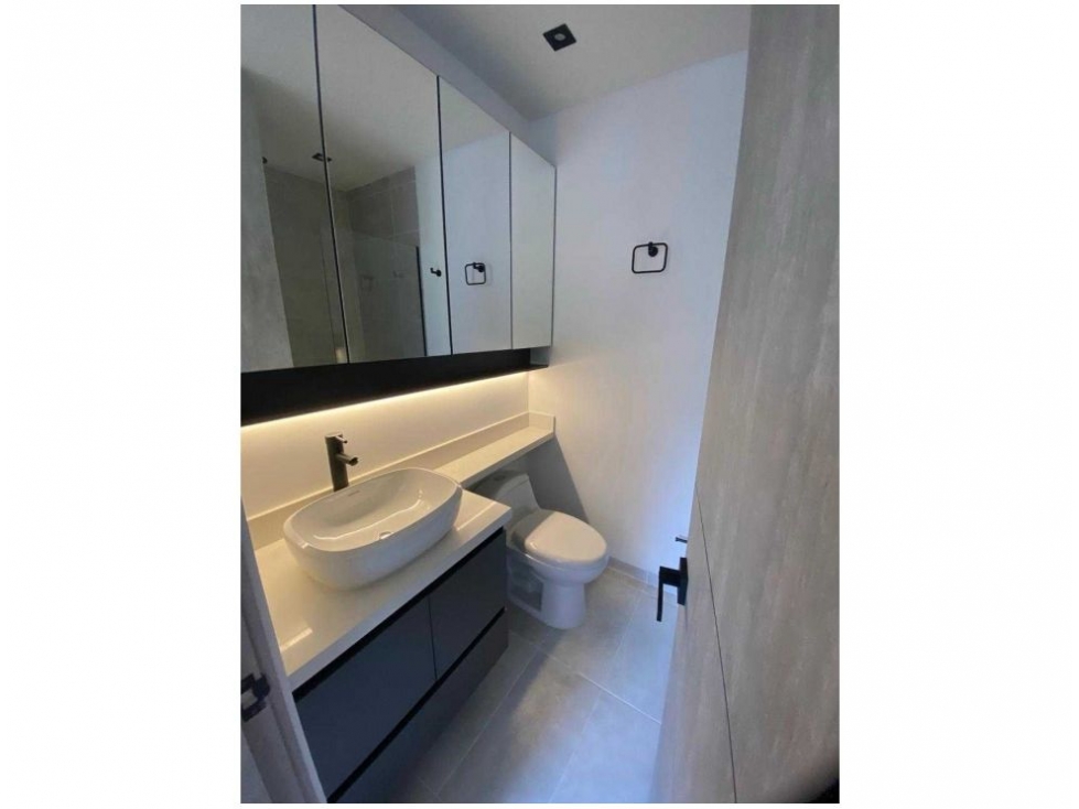 Apartamento en venta en Obrero, Envigado · foto 9 de 18