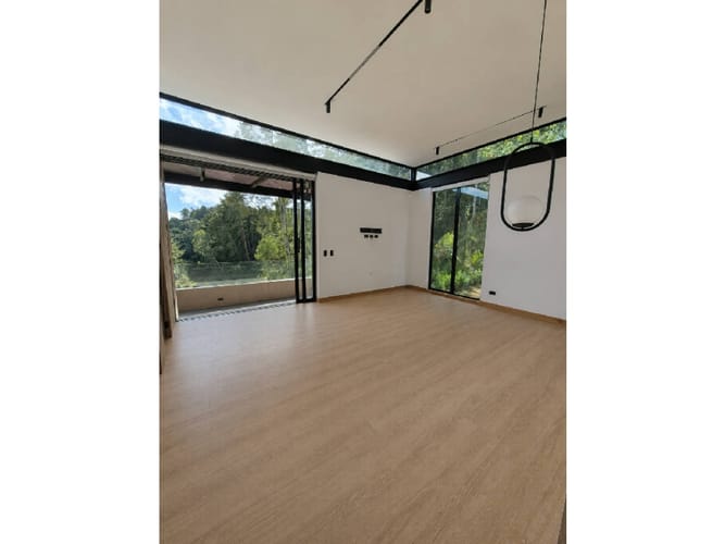 Casa de 3 alcobas en venta en Vía Las Palmas, Envigado, 1009 m² · foto 13 de 23