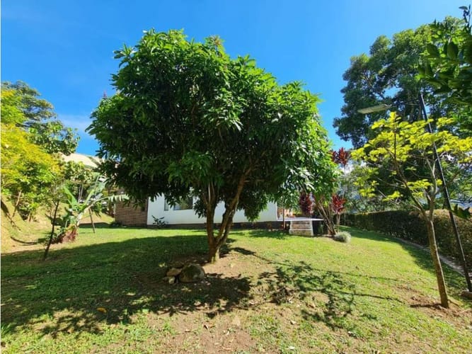 Casa de 3 alcobas en venta en Loma Del Escobero, Envigado, 332 m² · foto 7 de 10