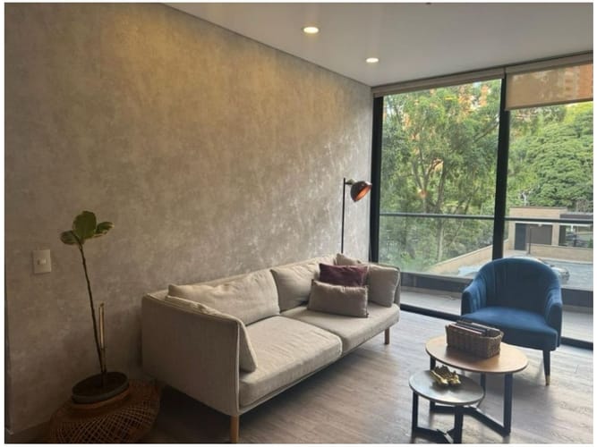 Apartamento de 2 alcobas en venta en Los Balsos, Envigado, 61 m² · foto 2 de 14