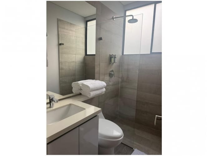 Apartamento de 2 alcobas en venta en Los Balsos, Envigado, 61 m² · foto 3 de 14