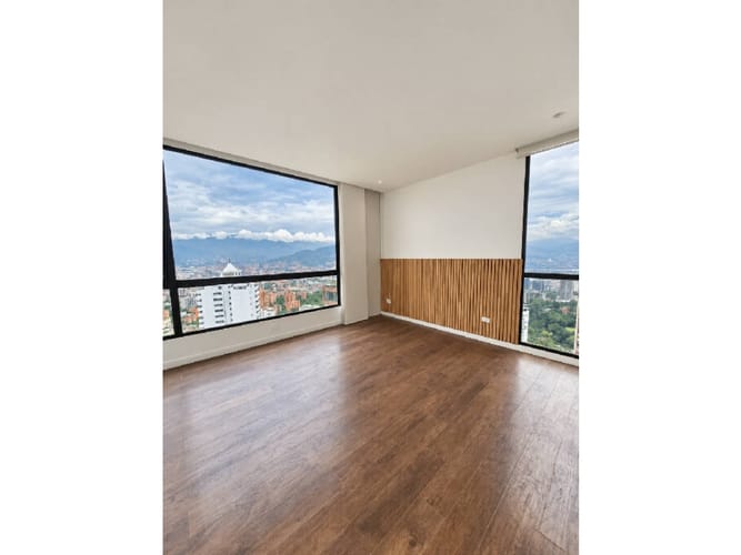 Apartamento de 3 alcobas en venta en San Lucas, Medellín, 242 m² · foto 12 de 24