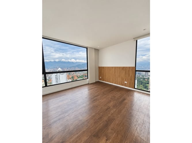 Apartamento de 3 alcobas en venta en San Lucas, Medellín, 242 m² · foto 24 de 24