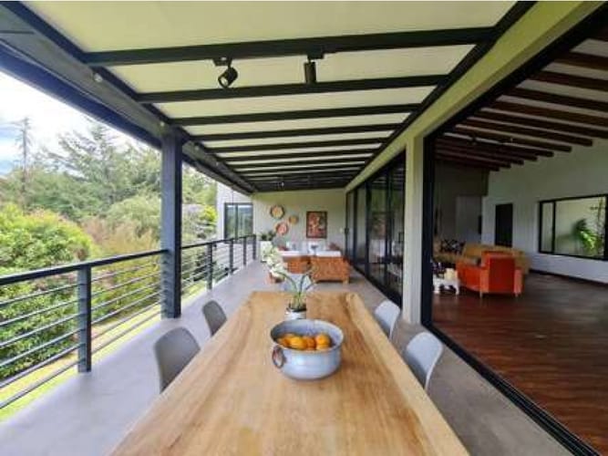 Casa de 3 alcobas en venta en Guamito, La Ceja, 300 m² · foto 4 de 16