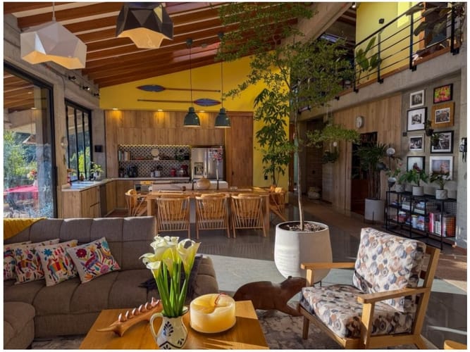 Casa de 3 alcobas en venta en Loma Del Escobero, El Retiro, 1821 m² · foto 2 de 24