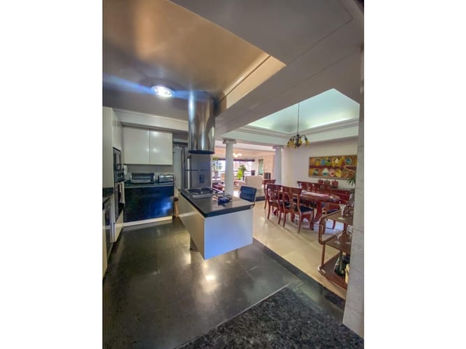 Apartamento en venta en Las Lomas No.1, Medellín · foto 2 de 19