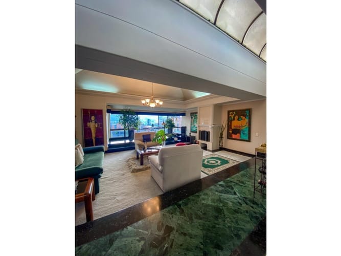 Apartamento en venta en Las Lomas No.1, Medellín · foto 5 de 19
