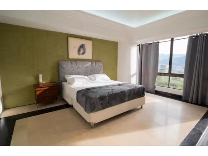 Apartamento en venta en Las Lomas No.1, Medellín · foto 14 de 19