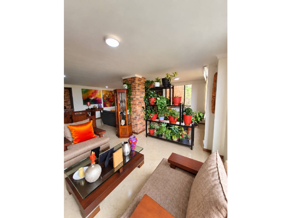 Apartamento en venta en El Poblado, Medellín · foto 6 de 22