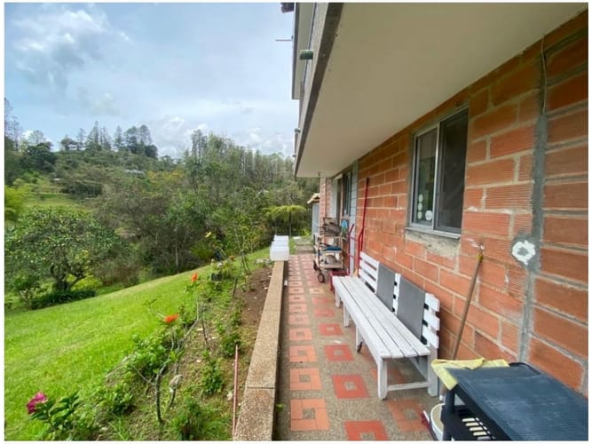 Casa de 3 alcobas en venta en El Retiro, 305 m² · foto 8 de 24