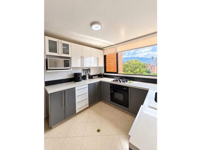 Apartamento en venta en El Poblado, Medellín · foto 22 de 22