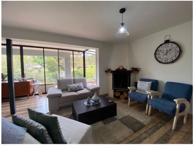 Casa de 3 alcobas en venta en El Retiro, 305 m² · foto 16 de 24