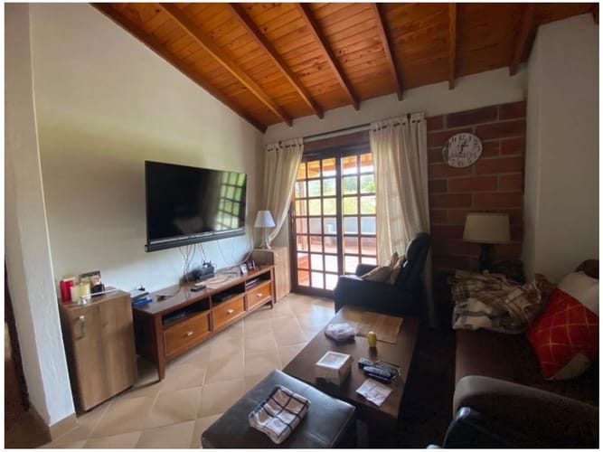 Casa de 3 alcobas en venta en El Retiro, 305 m² · foto 17 de 24
