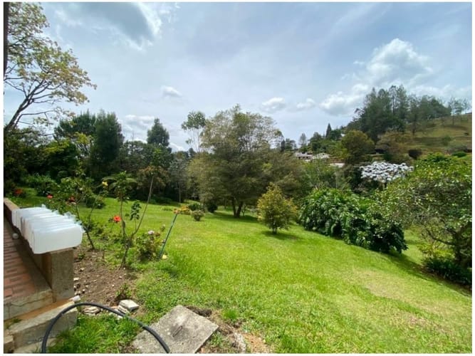 Casa de 3 alcobas en venta en El Retiro, 305 m² · foto 21 de 24