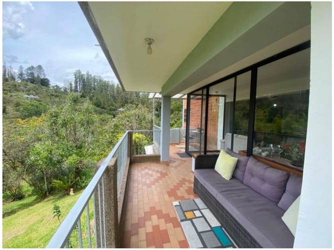 Casa de 3 alcobas en venta en El Retiro, 305 m² · foto 23 de 24
