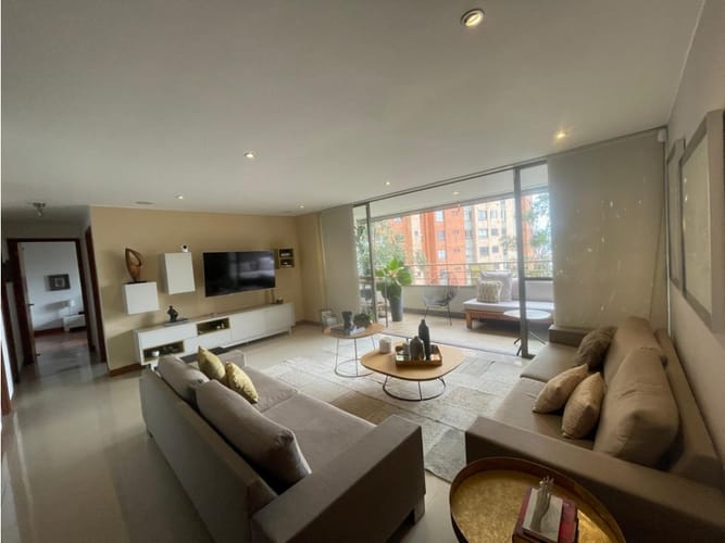 Apartamento de 3 alcobas en venta en El Poblado, Medellín, 110 m² · foto 15 de 24