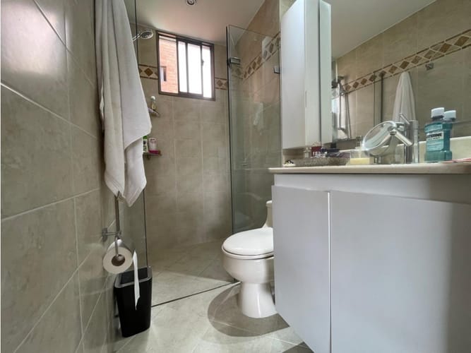 Apartamento de 3 alcobas en venta en El Poblado, Medellín, 110 m² · foto 18 de 24