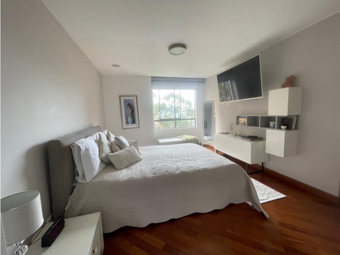 Apartamento de 3 alcobas en venta en El Poblado, Medellín, 110 m² · foto 19 de 24