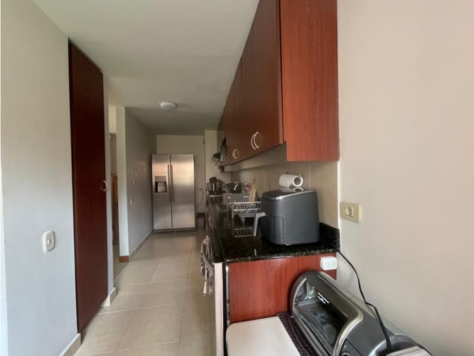 Apartamento de 3 alcobas en venta en El Poblado, Medellín, 110 m² · foto 20 de 24