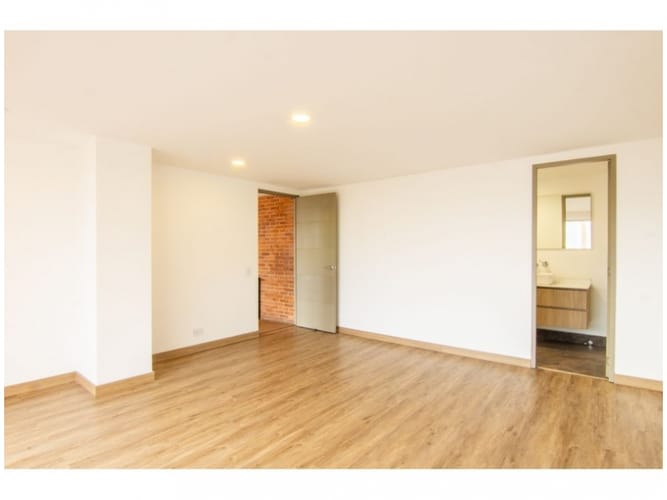 Apartamento de 3 alcobas en venta en Los Balsos, Medellín, 200 m² · foto 11 de 24