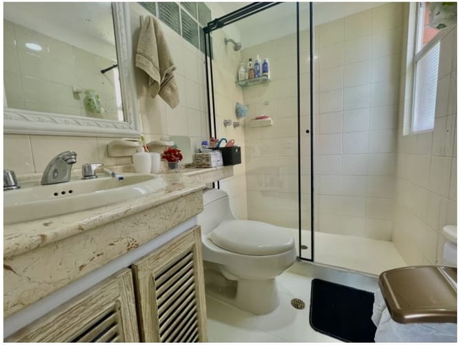 Casa de 4 alcobas en venta en Las Palmas, Medellín, 261 m² · foto 14 de 20