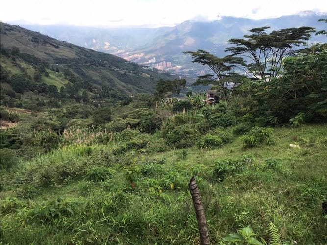 Lote en venta en Cabuyal, Copacabana, 17571 m² · foto 10 de 15