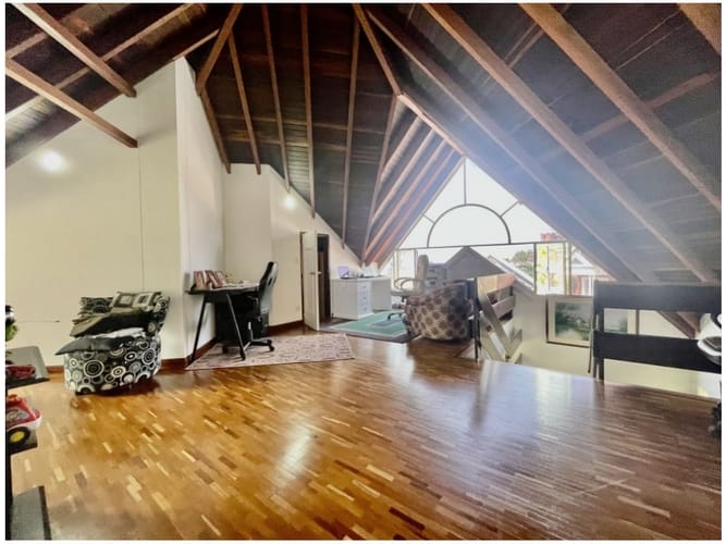 Casa de 4 alcobas en venta en Las Palmas, Medellín, 261 m² · foto 16 de 20