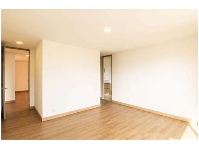 Apartamento de 3 alcobas en venta en Los Balsos, Medellín, 200 m² · foto 23 de 24
