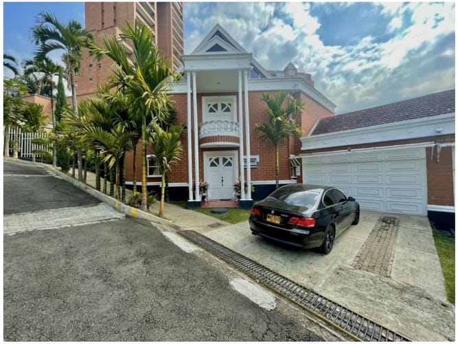 Casa de 4 alcobas en venta en Las Palmas, Medellín, 261 m² · foto 17 de 20