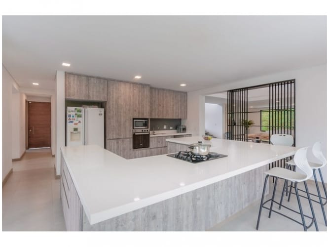 Casa de 5 alcobas en venta en Vía Las Palmas, Medellín · foto 5 de 15