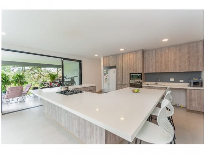Casa de 5 alcobas en venta en Vía Las Palmas, Medellín · foto 6 de 15