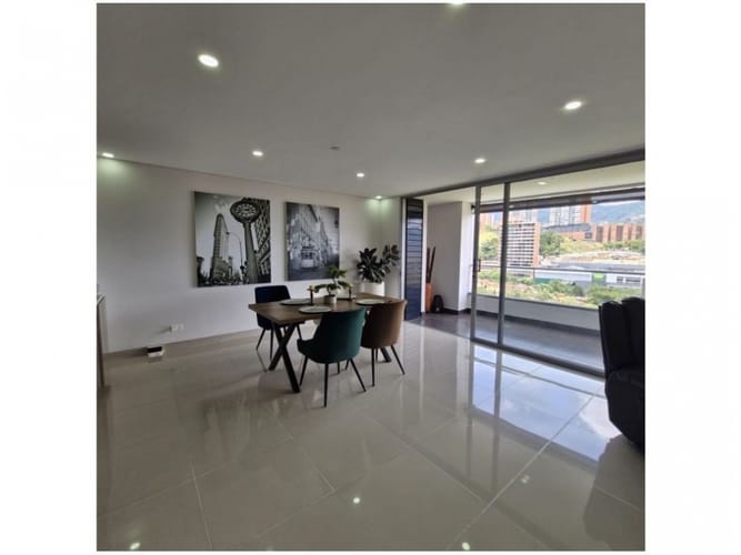 Apartamento de 3 alcobas en venta en Loma Del Chocho, El Retiro, 169 m² · foto 2 de 17