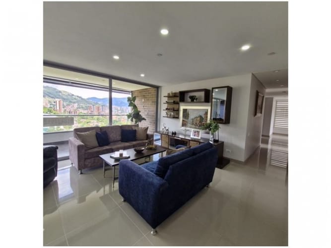 Apartamento de 3 alcobas en venta en Loma Del Chocho, El Retiro, 169 m² · foto 3 de 17