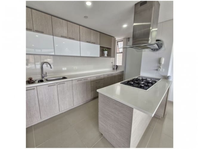 Apartamento de 3 alcobas en venta en Loma Del Chocho, El Retiro, 169 m² · foto 4 de 17