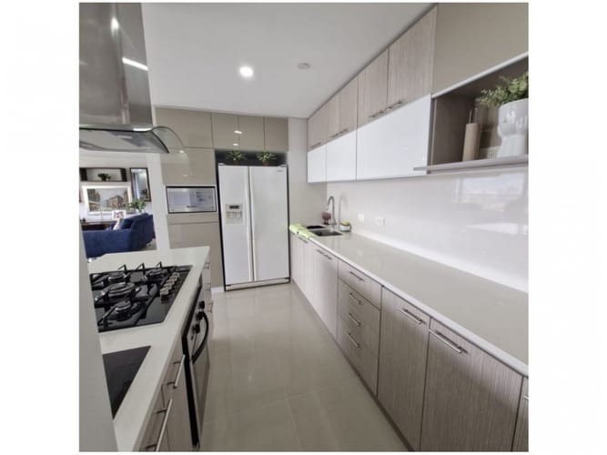 Apartamento de 3 alcobas en venta en Loma Del Chocho, El Retiro, 169 m² · foto 6 de 17