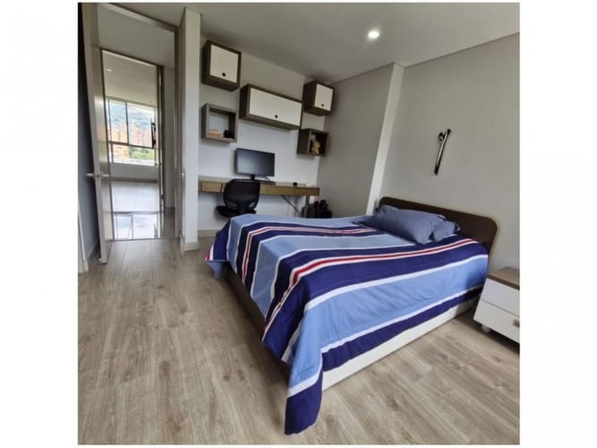Apartamento de 3 alcobas en venta en Loma Del Chocho, El Retiro, 169 m² · foto 15 de 17