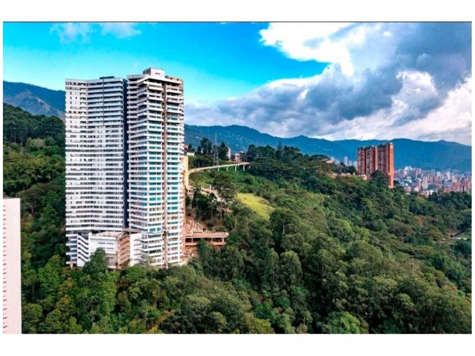 Apartamento en venta en El Poblado, Envigado · foto 2 de 17