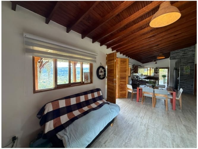 Finca en venta en Piedras Blancas, Guarne, 300 m² · foto 3 de 24