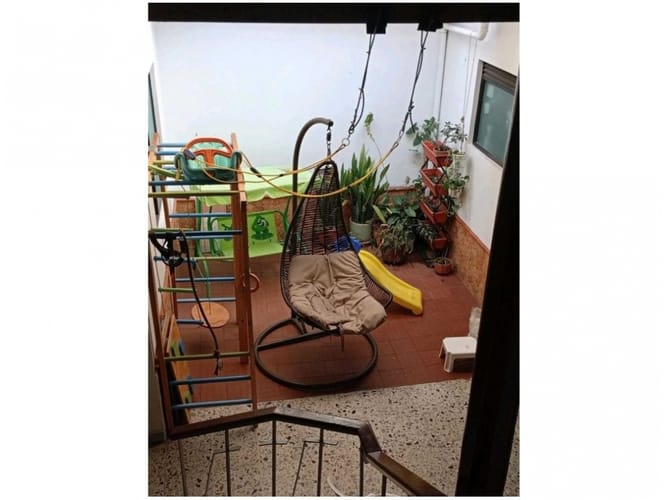 Casa de 6 alcobas en venta en Laureles, Medellín, 290 m² · foto 3 de 11