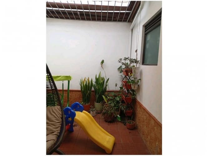 Casa de 6 alcobas en venta en Laureles, Medellín, 290 m² · foto 5 de 11