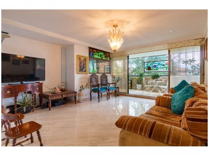 Apartamento de 6 alcobas en venta en Altos Del Poblado, Medellín, 450 m² · foto 4 de 23