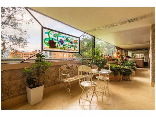 Apartamento de 6 alcobas en venta en Altos Del Poblado, Medellín, 450 m² · foto 6 de 23