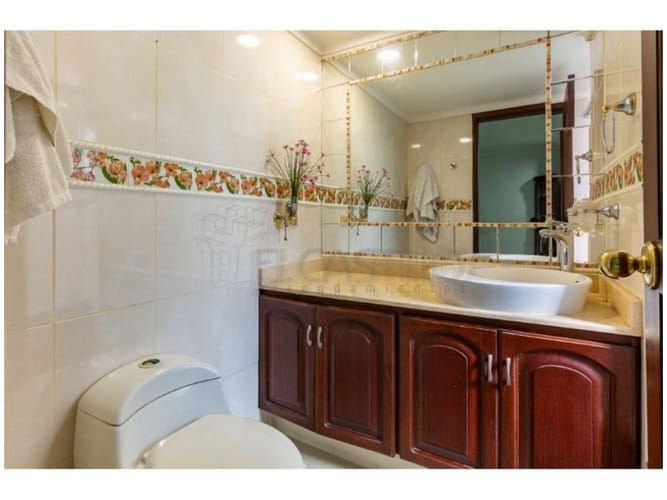 Apartamento de 6 alcobas en venta en Altos Del Poblado, Medellín, 450 m² · foto 15 de 23